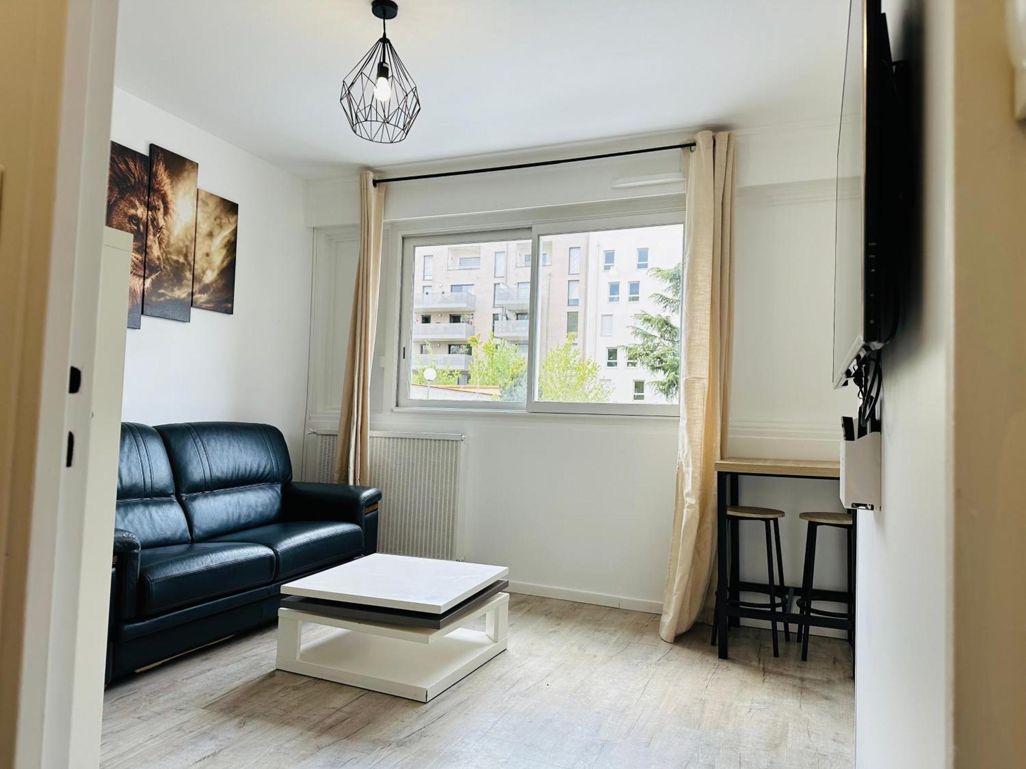 Tres Agreable Studio A Villeurbanne Esterno foto